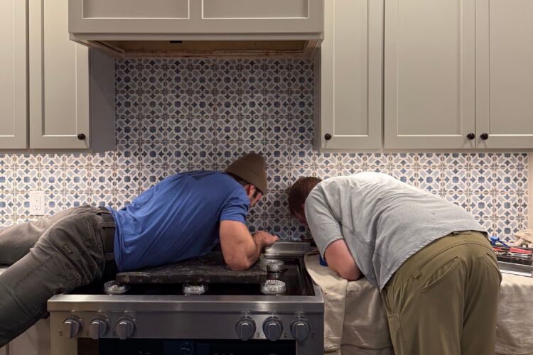 Day in the life of a Superintendent Harjo - teamwork superintendents helping eachother solve an issue on site