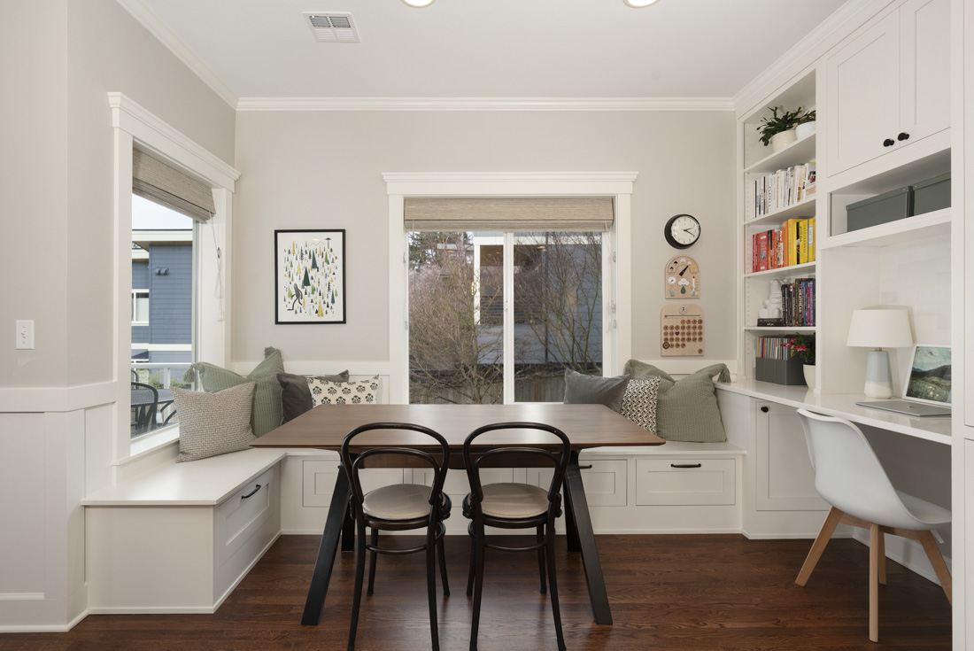 harjo_MUHM_186_e_WEB built-in kitchen seating with storage